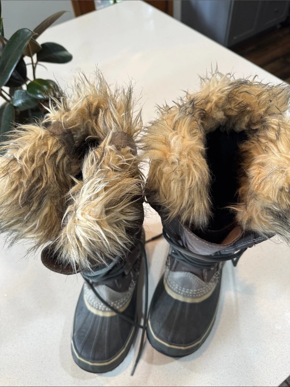 Sorel Women's Joan Of Artic  Faux-Fur Lace-Up Winter Boots
